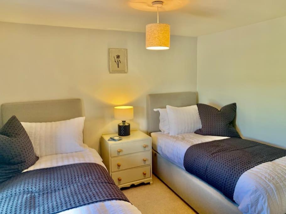 Villa Coed Farm-Hot Tub-Sleeps 12-Near Brecon Exterior foto